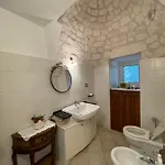Trullo Trullallero ヴィラ マルティナ・フランカ