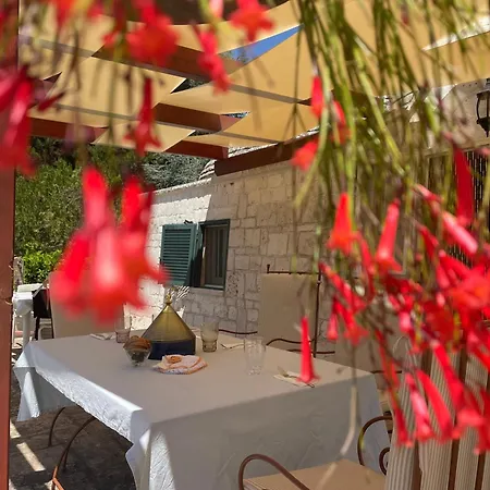 别墅 Trullo Trullallero *